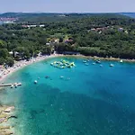 Kastanjez Ix Croatia 아파트