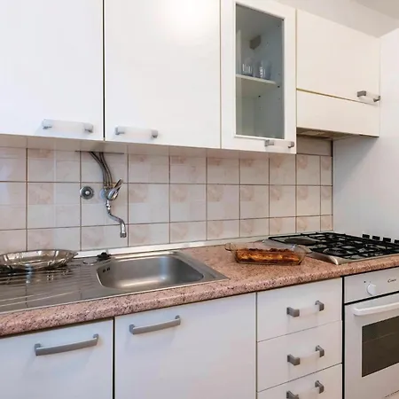 Apartment Amazing In With House Sea View