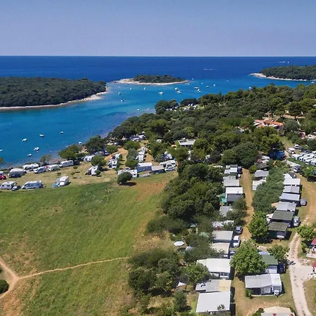 Appartamento Fronte Mare A Con Vista Mare Sulla Casa Pola