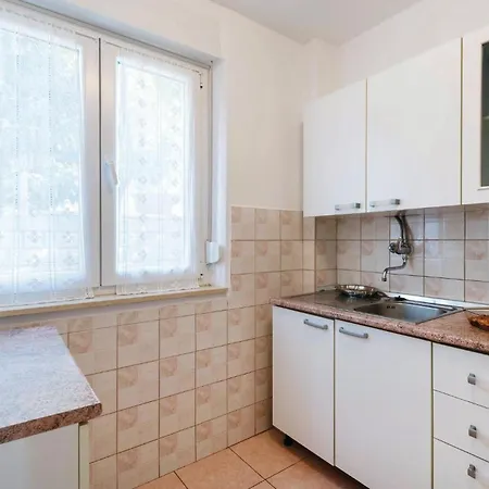Amazing In With House Sea View Apartment